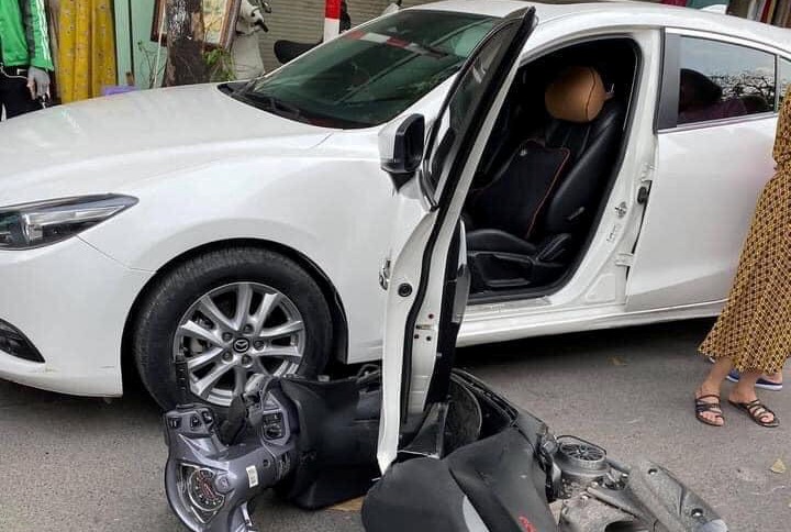  Những lưu ý khi mở cửa xe ô tô để phòng tránh va chạm và tai nạn giao thông